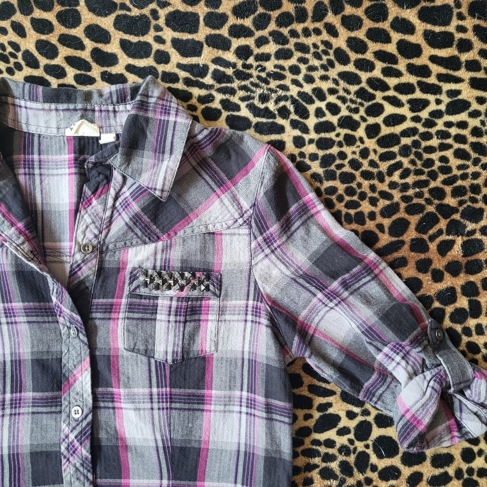 7. Button down - Picture 2 of 2